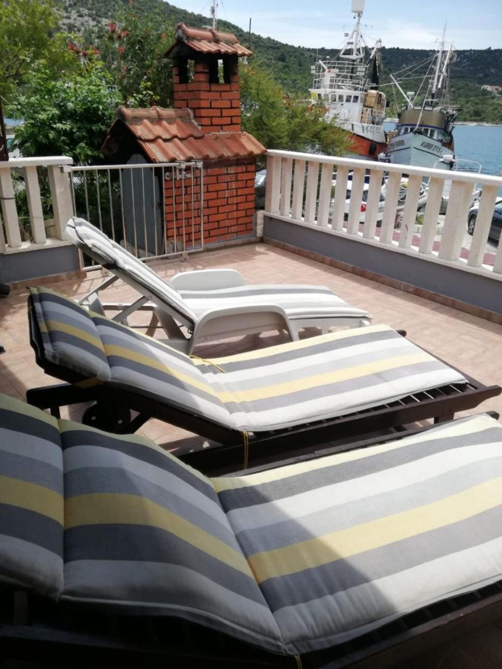 Apartment Josip Vinišće Екстериор снимка